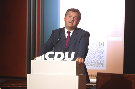 Sven Schulze und Markus Söder beim Landtagswahlkampf in Sachsen-Anhalt in Wernigerode