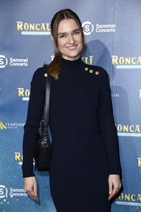 Premiere des 21. Original Roncalli Weihnachtscircus 2025 in Berlin