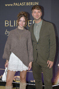 Weltpremiere der 'Blinded by Delight' Grand Show 2025 in Berlin