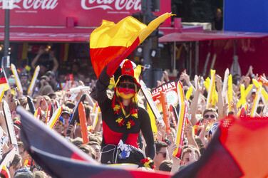 WM-Fanmeile beim Spiel Deutschland gegen Frankreich, Berlin