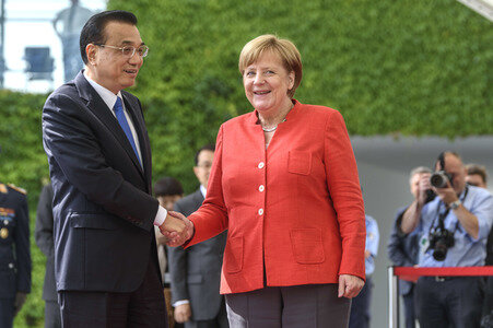 Angela Merkel empfängt Li Keqiang in Berlin