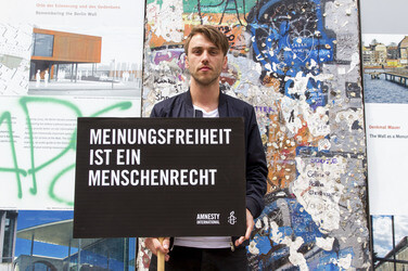 Bildtermin von Amnesty International zum Thema Meinungsfreiheit in Berlin