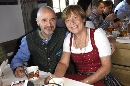 BMW Wiesn Sport-Stammtisch in Käfers Wiesn-Schänke beim Oktoberfest 2018 in München