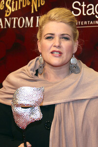 Musical-Premiere 'Die Liebe stirbt nie - Phantom der Oper II' in Hamburg