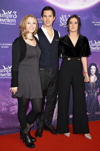 Filmpremiere 'Vampirschwestern 3 - Reise nach Transsilvanien' in München