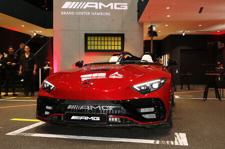 Grand Opening des AMG Brand Center Hamburg