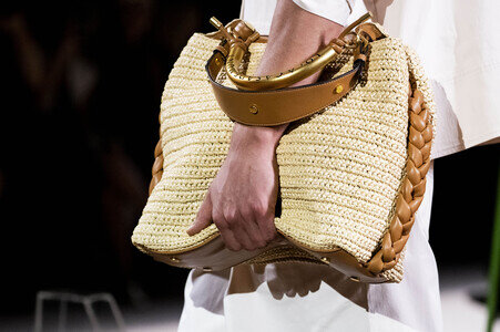 Lola Casademunt by Maite Fashion Show auf der Mercedes-Benz Fashion Week Madrid