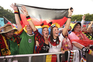 WM-Fanmeile beim Spiel Deutschland gegen USA, Berlin