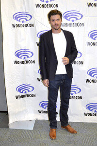 Photocall 'Midnight, Texas' auf der WonderCon 2017 im Anaheim