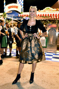 Almauftrieb beim Oktoberfest 2025 in München