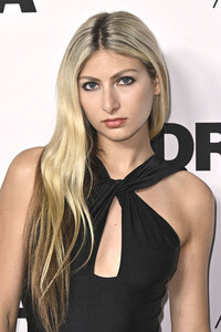 Filmpremiere 'Das Drama - Noch mal auf Anfang' in Los Angeles