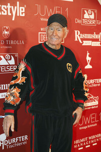 Serienpremiere 'Heino - Karamba, Karacho, Kult!' in Kitzbühel