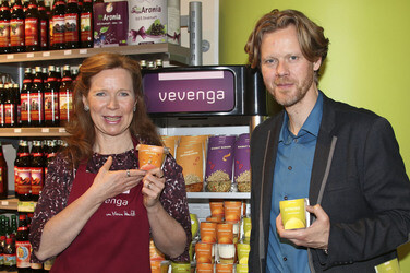 Verkaufsstart der Veganprodukte 'Vevenga' von Marion Kracht, Hamburg