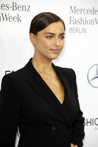 Marc Cain Fashion Show auf der Mercedes-Benz Fashion Week Autumn/Winter 2016 in Berlin