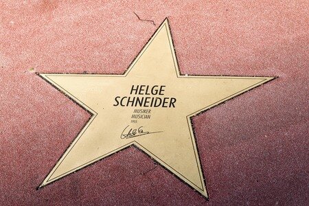 Neue Sterne auf dem Boulevard der Stars in Berlin