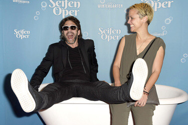 Premiere der Show 'Seifen Oper' in Berlin