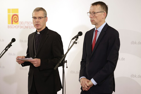 Pressekonferenz zur Herbst-Vollversammlung der Deutschen Bischofskonferenz in Fulda