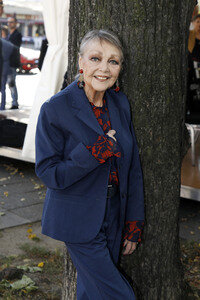 Offizielle Einweihung des Harald-Juhnke-Platzes in Berlin