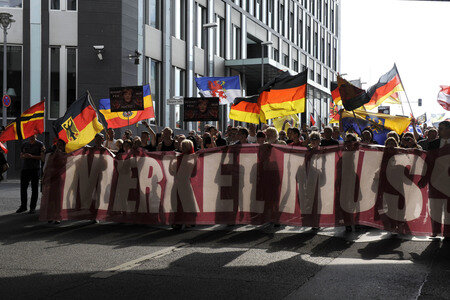 'Merkel muss weg' Demo in Berlin
