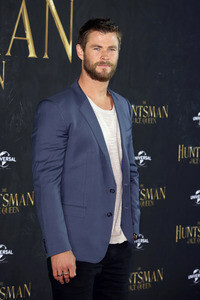 Photocall zu 'The Huntsman & the Ice Queen' in Hamburg