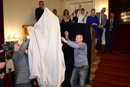 Theaterpremiere 'Der eingebildet Kranke' und 90. Geburtstag von Dieter Hallervorden in Berlin