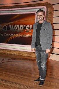 Fototermin zur Quizshow 'So war's! Das Quiz der Jahrzehnte' in Ismaning