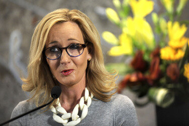 J.K. Rowling beleuchtet das Empire State Building, New York