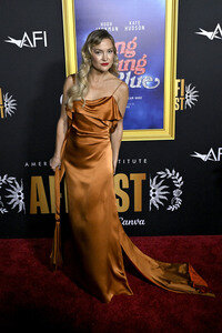 Closing Ceremony und Filmpremiere 'Song Sung Blue', AFI Fest 2025 in Los Angeles