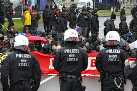 Demonstrationen gegen den AfD Bundesparteitag in Köln