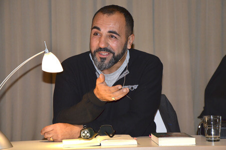 Lesung von Adnan Maral in Haar