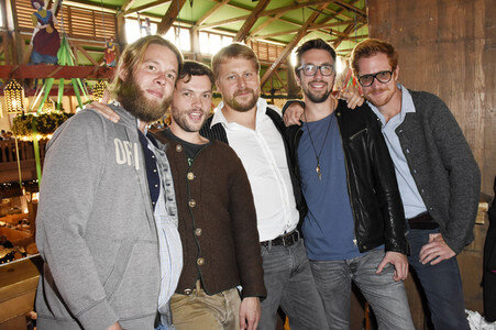 In Kufflers Weinzelt auf dem Oktoberfest 2018 in München