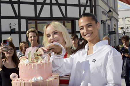 Photocall zum 15-jährigen Jubiläum des Designer Outlet Berlin in Wustermark