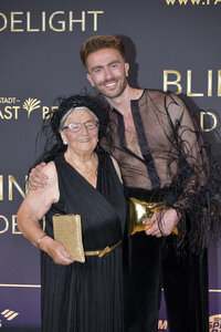 Weltpremiere der 'Blinded by Delight' Grand Show 2025 in Berlin