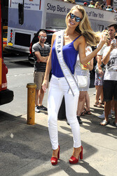 Olivia Jordan auf Sightseeing Tour durch New York