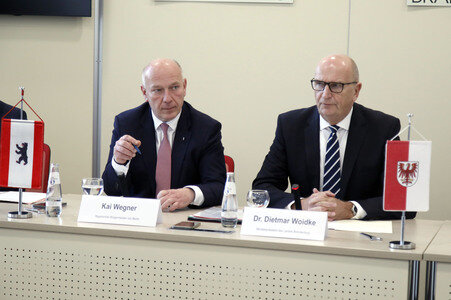 Pressekonferenz nach der gemeinsamen Kabinettssitzung der Landesregierungen von Berlin und Brandenburg in Potsdam
