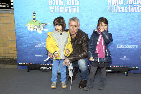 Filmpremiere 'Robbi, Tobbi und das Fliewatüüt' in Berlin