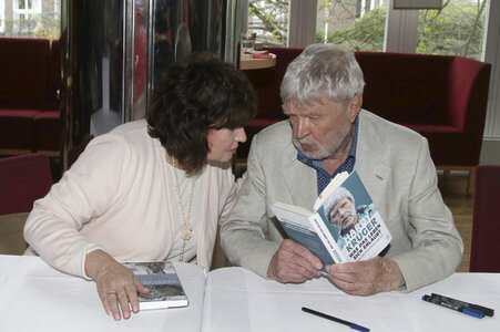 Buchpräsentation mit Hardy Krüger in Hamburg