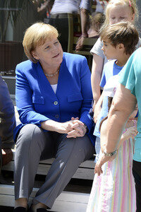 Angela Merkel besucht Caritas Zentrum in Köln