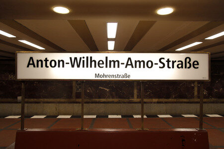 Umbenennung U-Bahnhof Mohrenstraße in Berlin