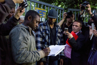 Angebot für die Flüchtlinge in der besetzten Gerhart-Hauptmann-Schule, Berlin