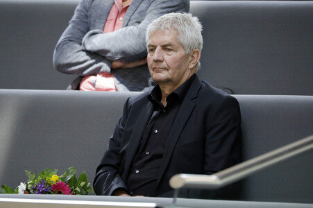 233. Sitzung des Deutschen Bundestages in Berlin