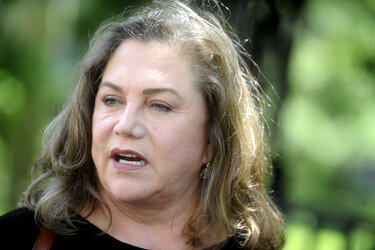 Kathleen Turner wirbt für Meals on Wheels