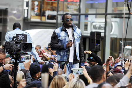 Puff Daddy and the Family in der NBC-Show 'Today' in New York