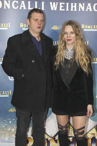 Premiere des 21. Original Roncalli Weihnachtscircus 2025 in Berlin