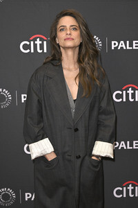 Serienscreening 'Your Friends and Neighbors' auf dem PaleyFest Los Angeles 2026