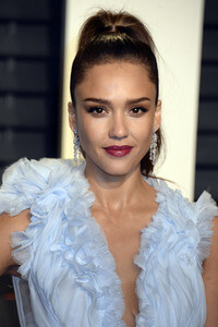 Vanity Fair Oscar Party 2017 in Beverly Hills