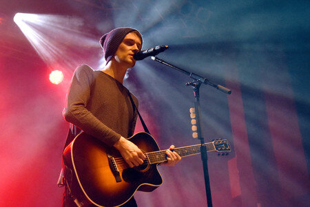 Konzert von Walking on Cars in Hannover
