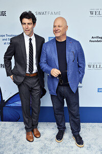 Rape Treatment Center and Stuart House Brunch mit dem Cast von 'The Pitt' in Los Angeles