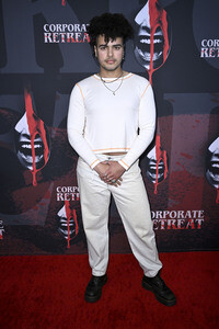Filmpremiere 'Corporate Retreat' in Burbank