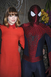 Der 'The Amazing Spider-Man 2' Cast schaltet das Licht im  Empire State Building an, New York